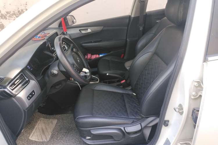 Used Kia Forte 2018 1.6L Automatic Value-Comfort Luxury Edition Left Front Seat