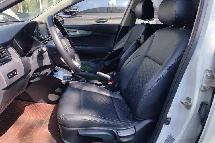 Used Kia Forte 2018 1.6L Automatic Value-Connect Edition with Intelligent Connectivity Left Front Seat