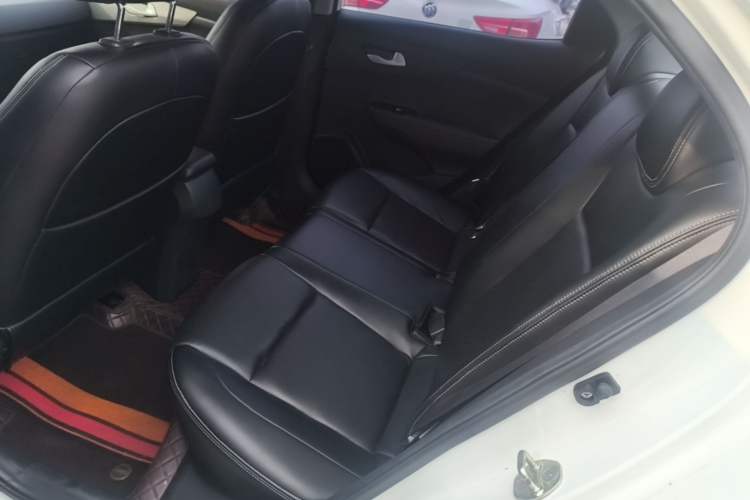 Used Kia Forte 2018 1.6L Automatic Value-Connect Edition with Intelligent Connectivity Left Rear Seat