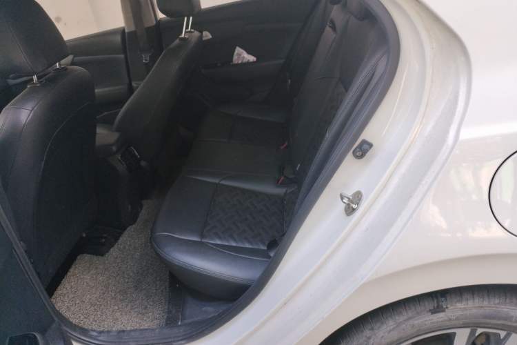 Used Kia Forte 2018 1.6L Automatic Value-Comfort Luxury Edition Left Rear Seat