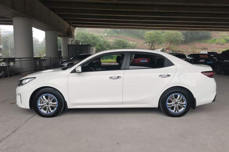 Used Kia Forte 2018 1.6L Automatic Value-Connect Edition with Intelligent Connectivity Left Side