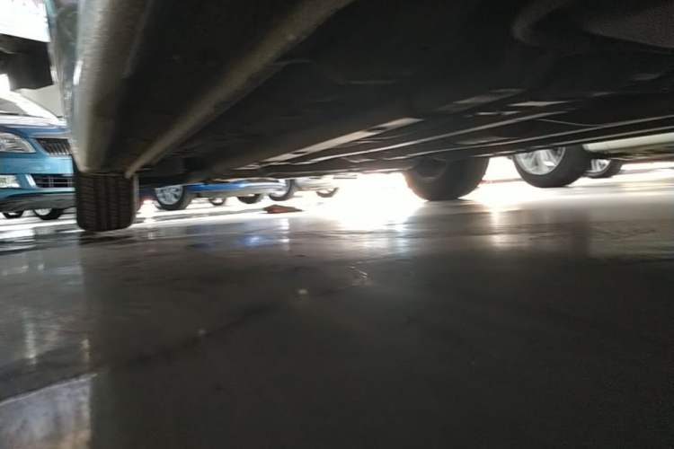 Used Kia Forte 2018 1.6L Automatic Value-Connect Edition with Intelligent Connectivity Left Side Sill