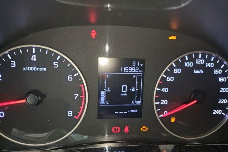 Used Kia Forte 2018 1.6L Manual Value Edition with Sunroof Odometer Close Up