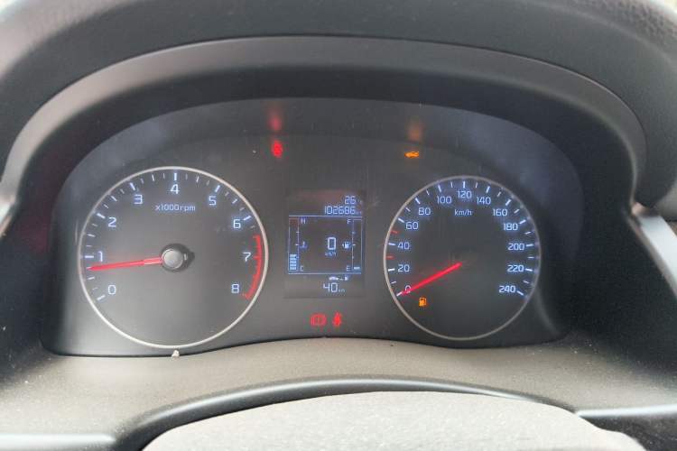 Used Kia Forte 2018 1.6L Manual Value Edition with Sunroof Odometer Close Up