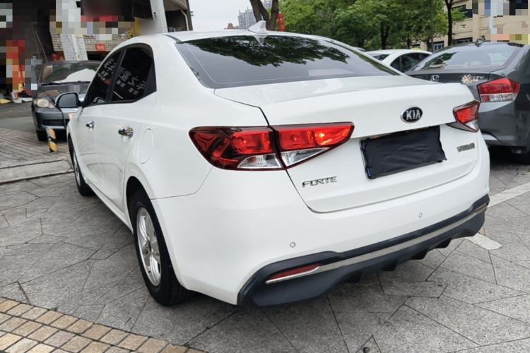 Used Kia Forte 2018 1.6L Automatic Value-Connect Edition with Intelligent Connectivity Rear Left 45 Deg