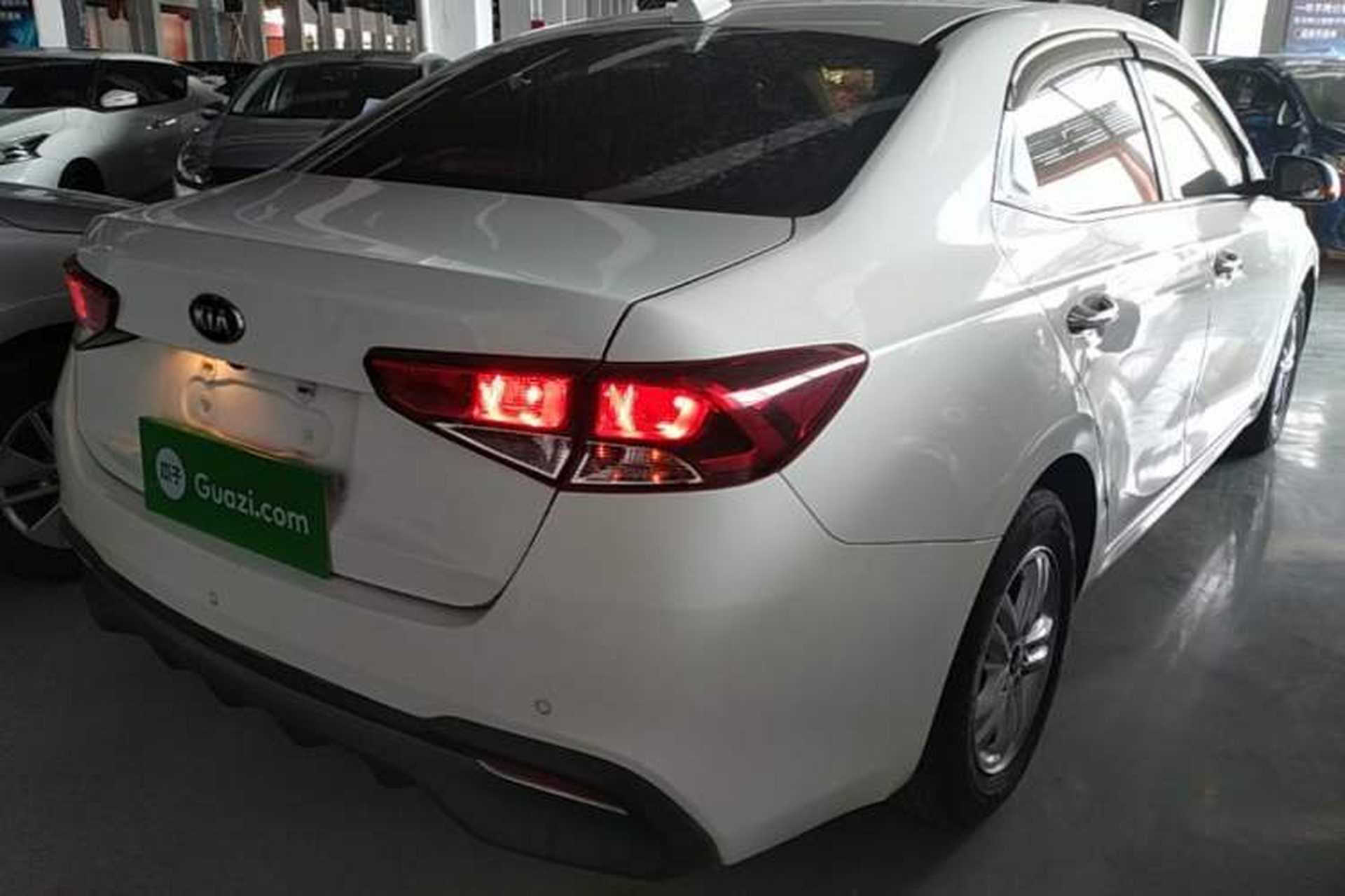 Used Kia Forte 2018 1.6L Automatic Value-Connect Edition with Intelligent Connectivity Rear Right 45 Deg