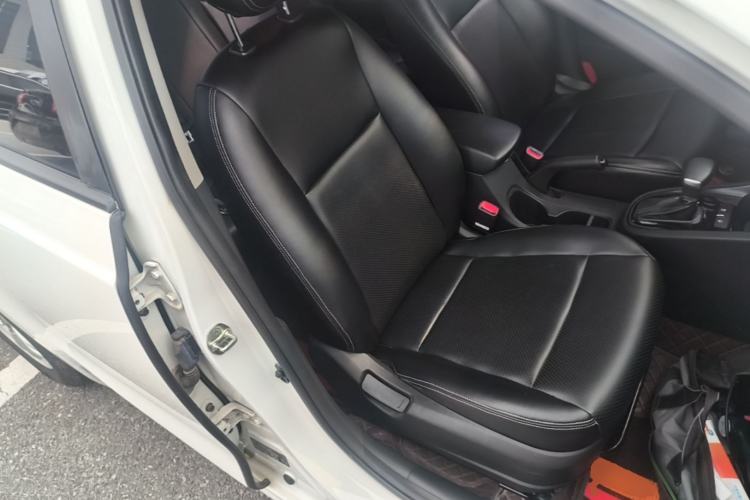 Used Kia Forte 2018 1.6L Automatic Value-Connect Edition with Intelligent Connectivity Right Front Seat