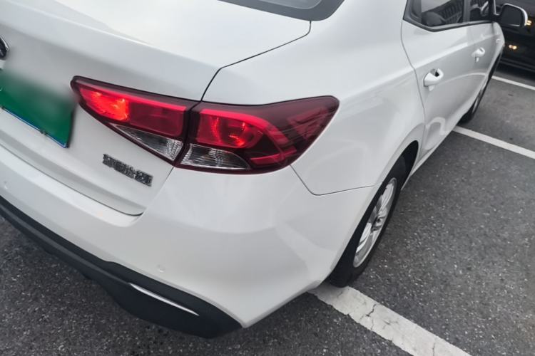 Used Kia Forte 2018 1.6L Automatic Value-Connect Edition with Intelligent Connectivity Right Rear Taillight