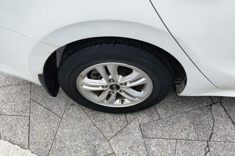 Used Kia Forte 2018 1.6L Automatic Value-Connect Edition with Intelligent Connectivity Right Rear Wheel Hub