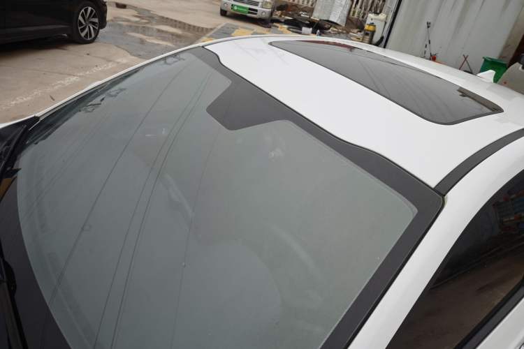 Used Kia Forte 2018 1.6L Automatic Value-Connect Edition with Intelligent Connectivity Roof