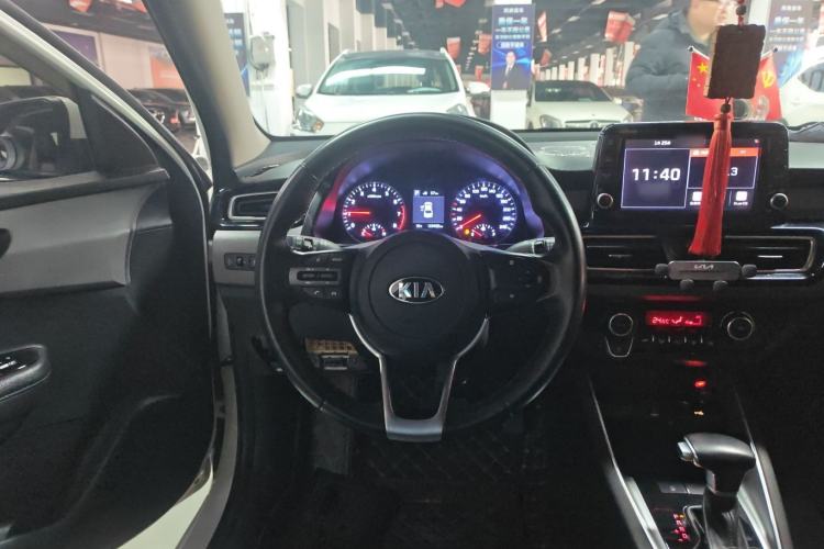 Used Kia Forte 2018 1.6L Automatic Value-Connect Edition with Intelligent Connectivity Steering Wheel