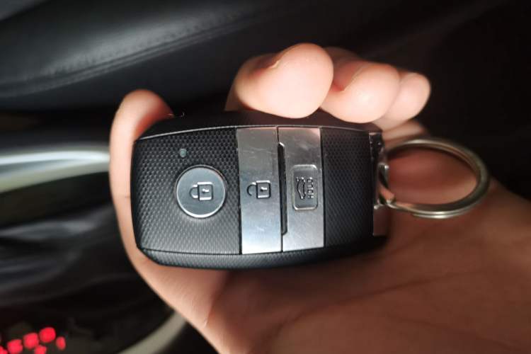 Used Kia Forte 2018 1.6L Automatic Value-Connect Edition with Intelligent Connectivity Vehicle Key