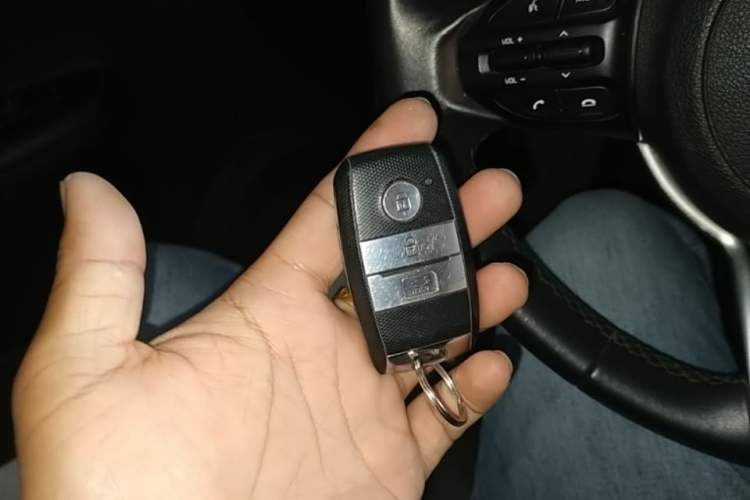 Used Kia Forte 2018 1.6L Automatic Value-Connect Edition with Intelligent Connectivity Vehicle Key