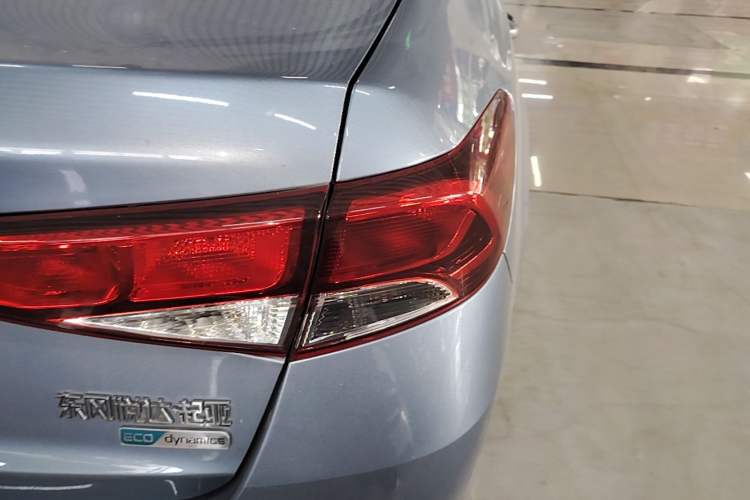 Used Kia Forte 2019 1.6L Automatic Fashion Edition China VI Standard Right Rear Taillight