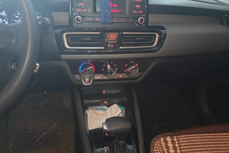 Used Kia Forte 2019 1.6L Automatic Fashion Edition China VI Standard Audio And AC Panel