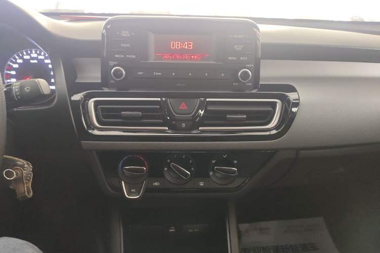Used Kia Forte 2019 1.6L Automatic Fashion Edition China VI Standard Audio And AC Panel