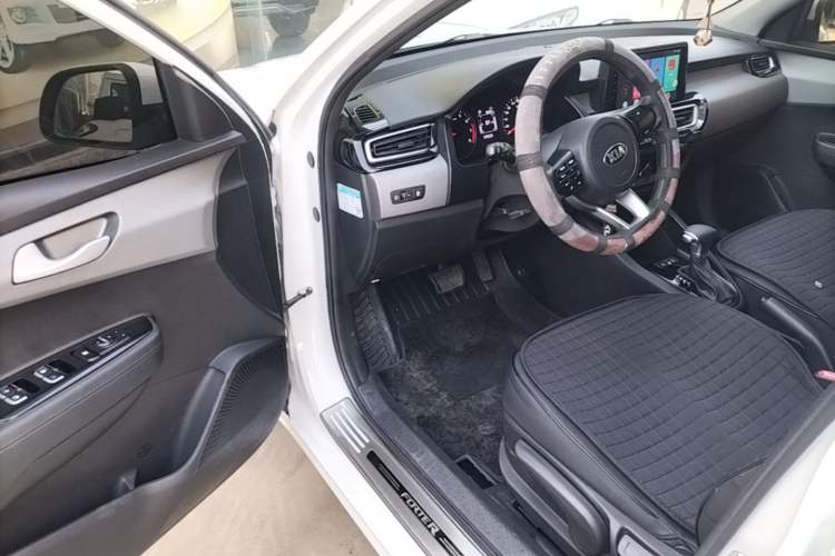 Used Kia Forte 2019 1.6L Automatic Fashion Edition China VI Standard Driver Seat