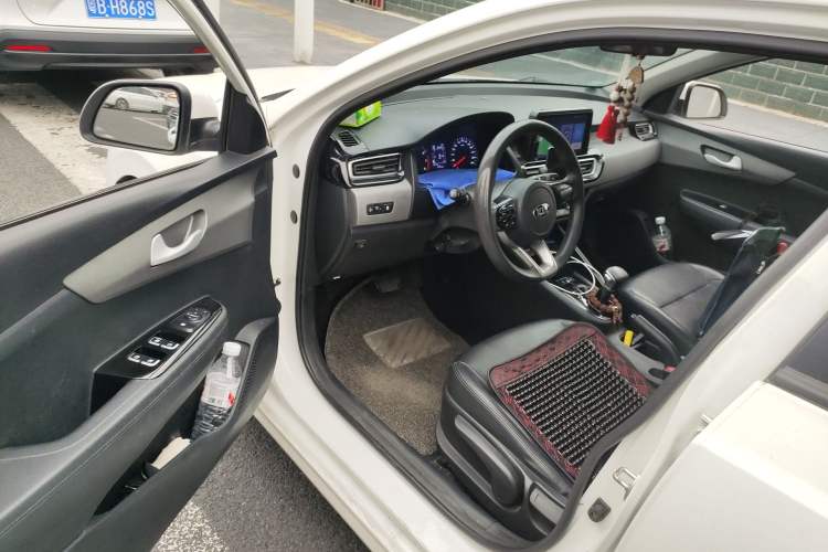 Used Kia Forte 2019 1.6L Automatic Fashion Edition China VI Standard Driver Seat