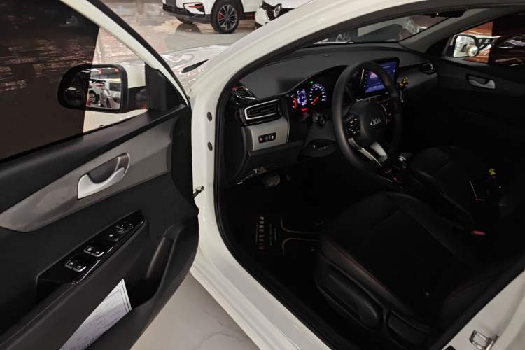 Used Kia Forte 2019 1.6L Automatic Fashion Edition China VI Standard Driver Seat