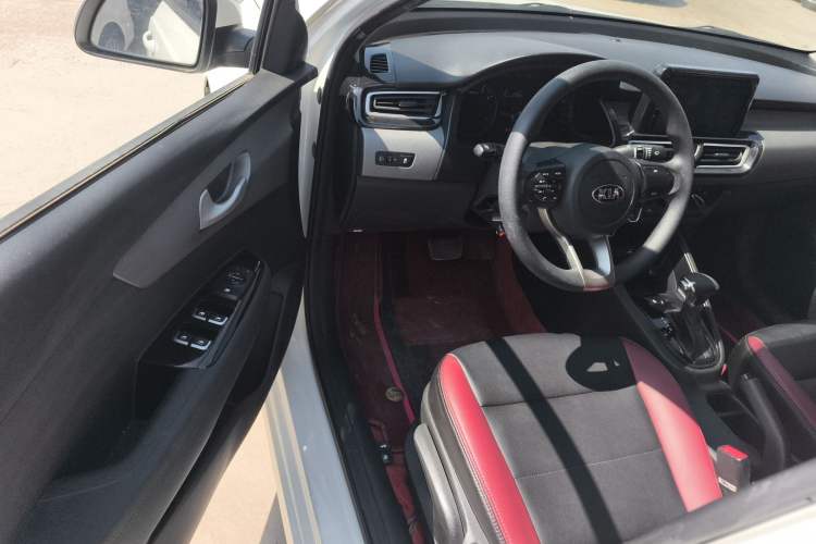 Used Kia Forte 2019 1.6L Automatic Fashion Edition China VI Standard Driver Seat