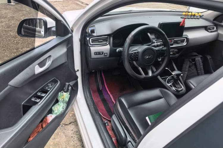Used Kia Forte 2019 1.6L Automatic Fashion Edition China VI Standard Driver Seat