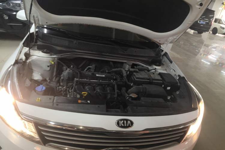 Used Kia Forte 2019 1.6L Automatic Fashion Edition China VI Standard Engine Bay