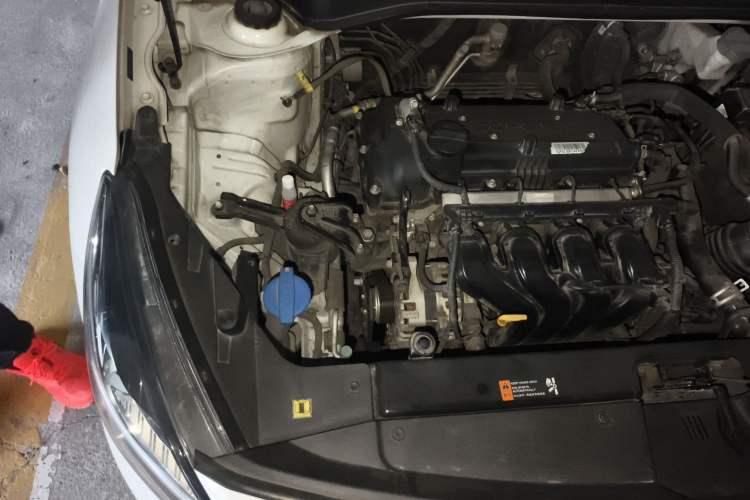 Used Kia Forte 2019 1.6L Automatic Fashion Edition China VI Standard Engine Bay Right