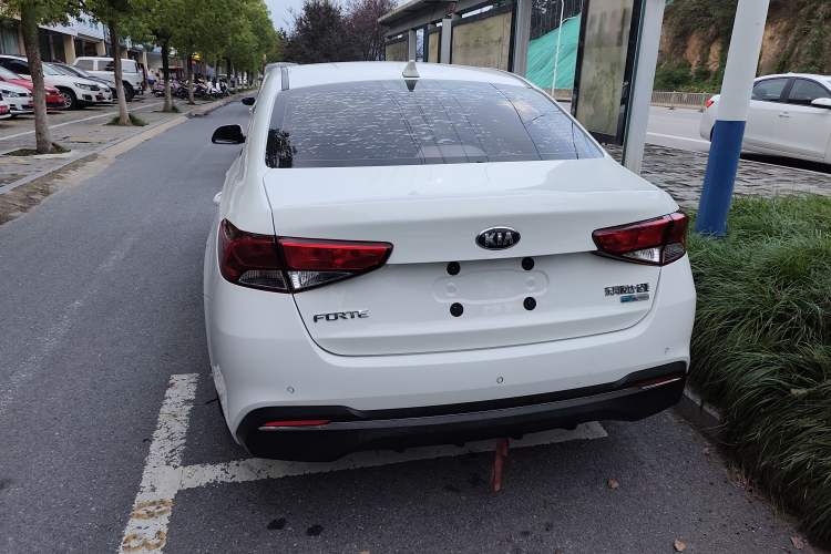 Used Kia Forte 2019 1.6L Automatic Fashion Edition China VI Standard Exterior 4