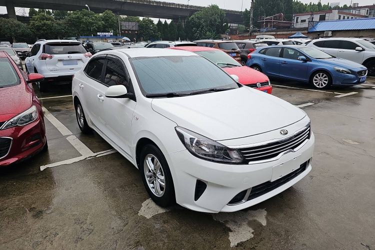 Used Kia Forte 2019 1.6L Automatic Fashion Edition China VI Standard Front Right 45 Deg