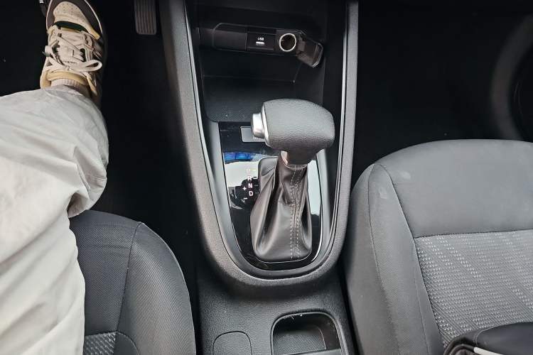 Used Kia Forte 2019 1.6L Automatic Fashion Edition China VI Standard Gear Lever