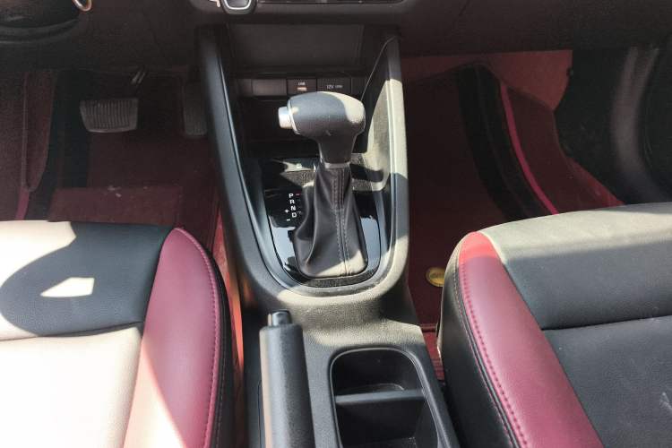 Used Kia Forte 2019 1.6L Automatic Fashion Edition China VI Standard Gear Lever