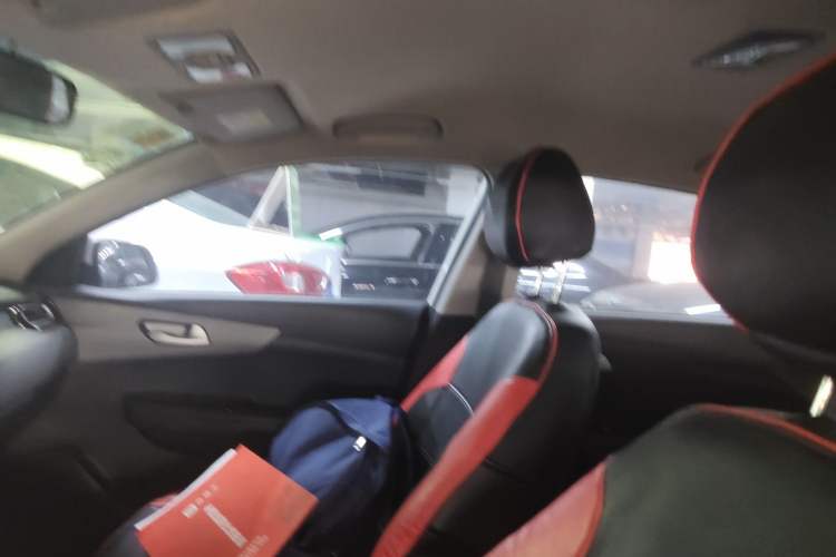 Used Kia Forte 2019 1.6L Automatic Fashion Edition China VI Standard Headliner