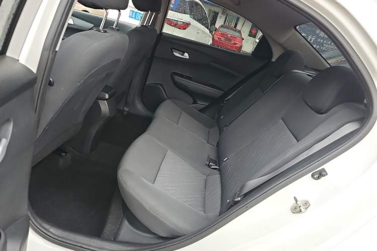 Used Kia Forte 2019 1.6L Automatic Fashion Edition China VI Standard Left Rear Seat