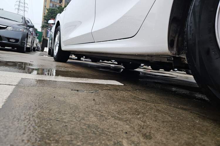 Used Kia Forte 2019 1.6L Automatic Fashion Edition China VI Standard Left Side Sill