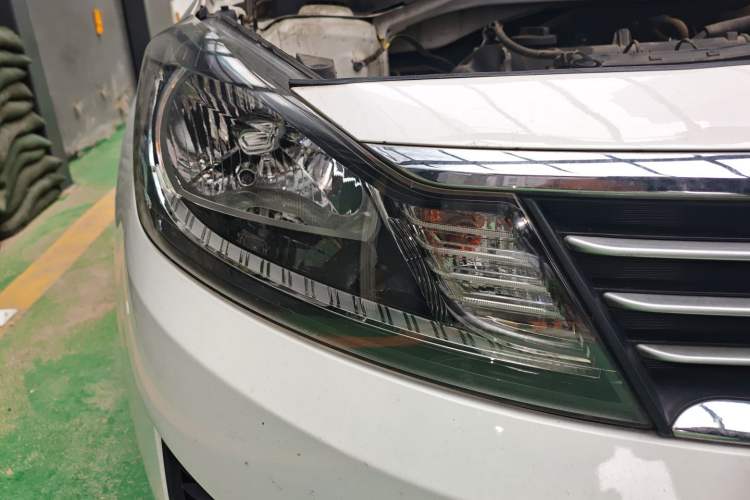 Used Kia Forte 2019 1.6L Automatic Fashion Edition China VI Standard Right Front Headlight