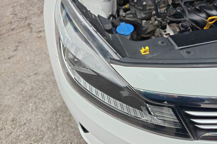 Used Kia Forte 2019 1.6L Automatic Fashion Edition China VI Standard Right Front Headlight