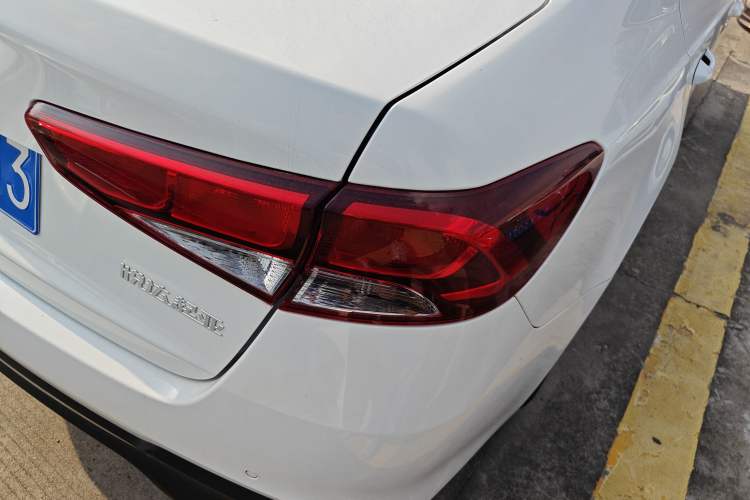Used Kia Forte 2019 1.6L Automatic Fashion Edition China VI Standard Right Rear Taillight