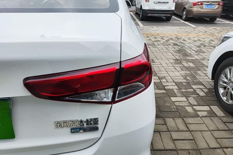 Used Kia Forte 2019 1.6L Automatic Fashion Edition China VI Standard Right Rear Taillight