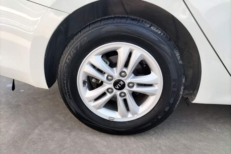 Used Kia Forte 2019 1.6L Automatic Fashion Edition China VI Standard Right Rear Wheel Hub