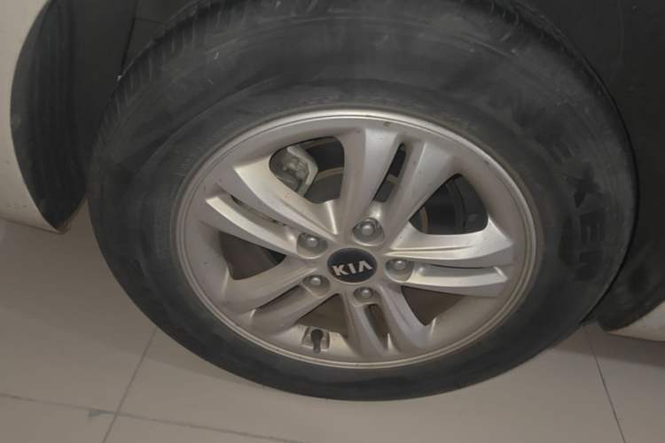 Used Kia Forte 2019 1.6L Automatic Fashion Edition China VI Standard Right Rear Wheel Hub
