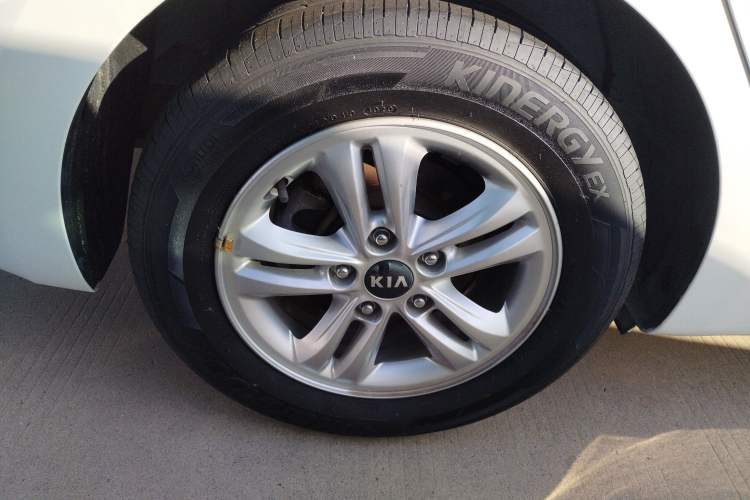 Used Kia Forte 2019 1.6L Manual Comfort Edition China VI Standard Right Rear Wheel Hub