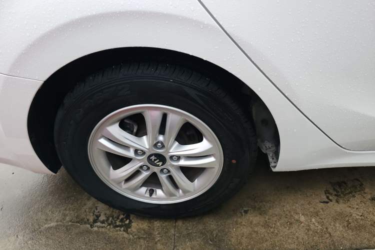 Used Kia Forte 2019 1.6L Automatic Fashion Edition China VI Standard Right Rear Wheel Hub