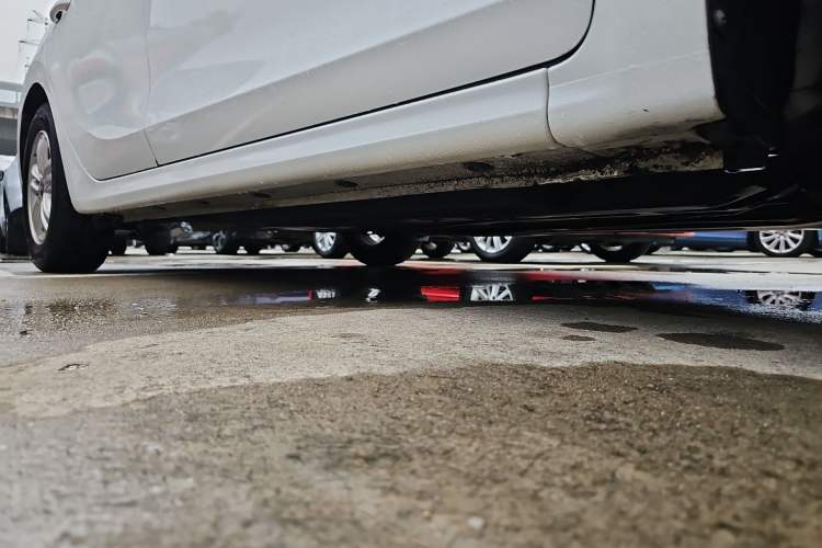 Used Kia Forte 2019 1.6L Automatic Fashion Edition China VI Standard Right Side Sill