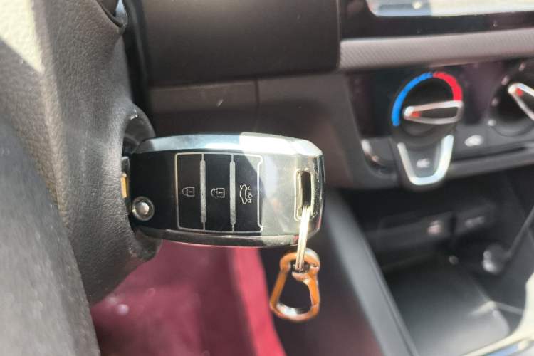 Used Kia Forte 2019 1.6L Automatic Fashion Edition China VI Standard Vehicle Key