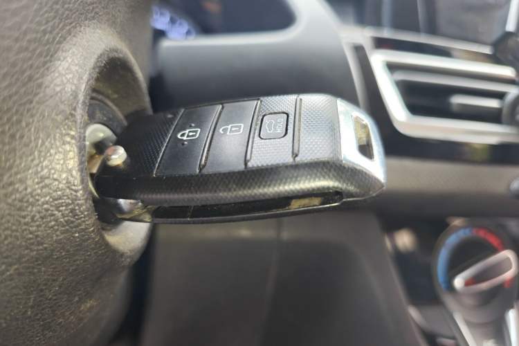 Used Kia Forte 2019 1.6L Automatic Fashion Edition China VI Standard Vehicle Key
