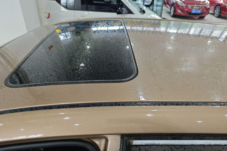 Used Kia K2 2012 Hatchback 1.4L Automatic Cool Edition Roof