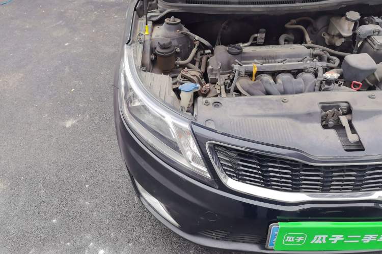 Used Kia K2 2011 Sedan 1.6L Automatic Transmission Premium Engine Bay Right
