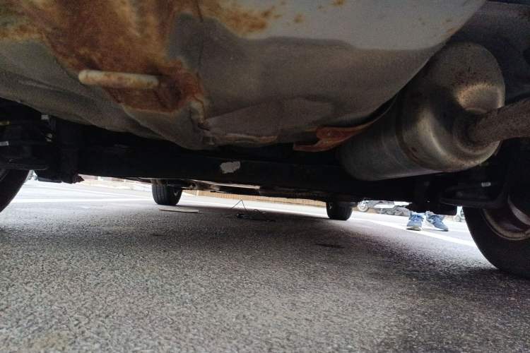 Used Kia K2 2011 Sedan 1.4L MT TOP Chassis Rear