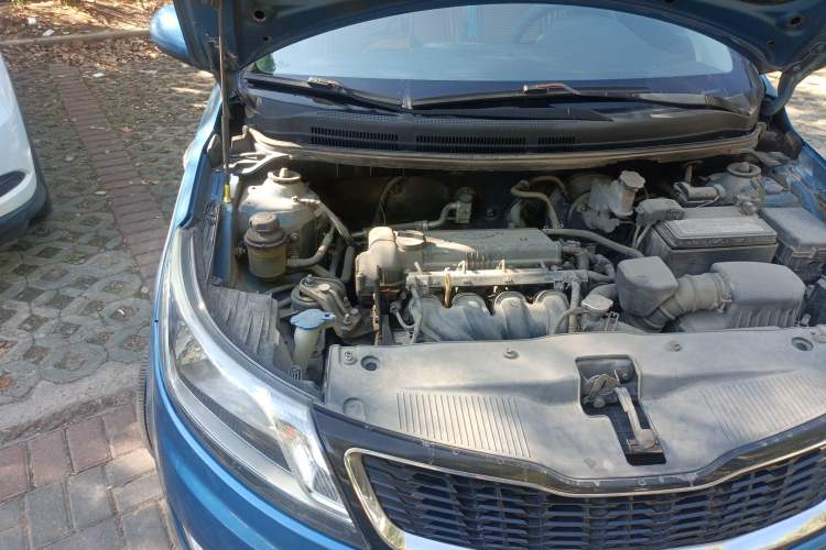 Used Kia K2 2011 Sedan 1.4L Manual Transmission GLS Engine Bay Right