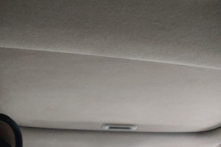 Used Kia K2 2011 Sedan 1.4L Automatic Top-Trim Headliner